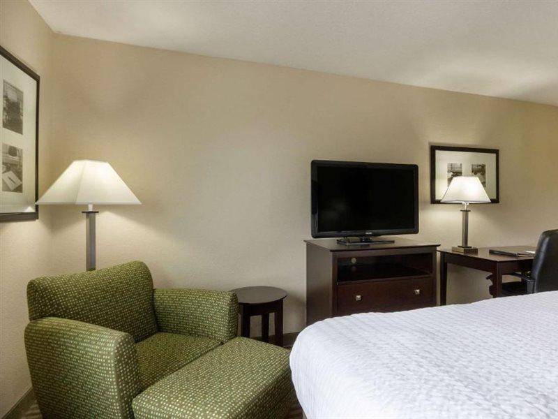 Clarion Hotel Beachwood-Cleveland מראה חיצוני תמונה