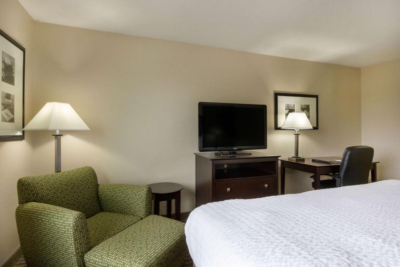 Clarion Hotel Beachwood-Cleveland מראה חיצוני תמונה